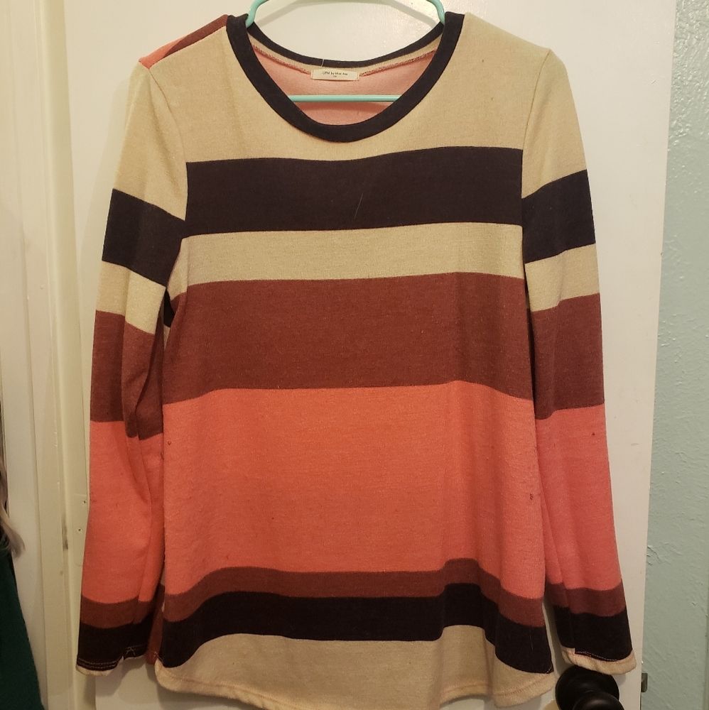 Sweater with sequin elbows